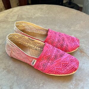 Toms *Barbie-Pink* Ombre Slip On Coastal Loafers Beach Shoes Sz 8 EUC